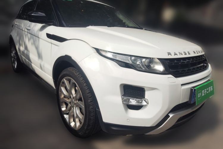 Used Land Rover Range Evoque 2014 2.0T 5-Door Ignite Edition Front Right 45 Deg