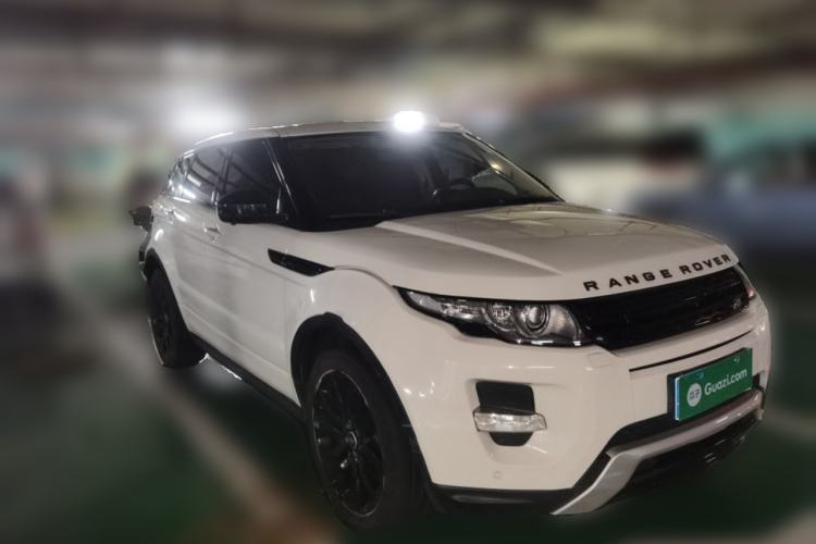 Used Land Rover Range Evoque 2014 2.0T 5-Door Ignite Edition Front Right 45 Deg