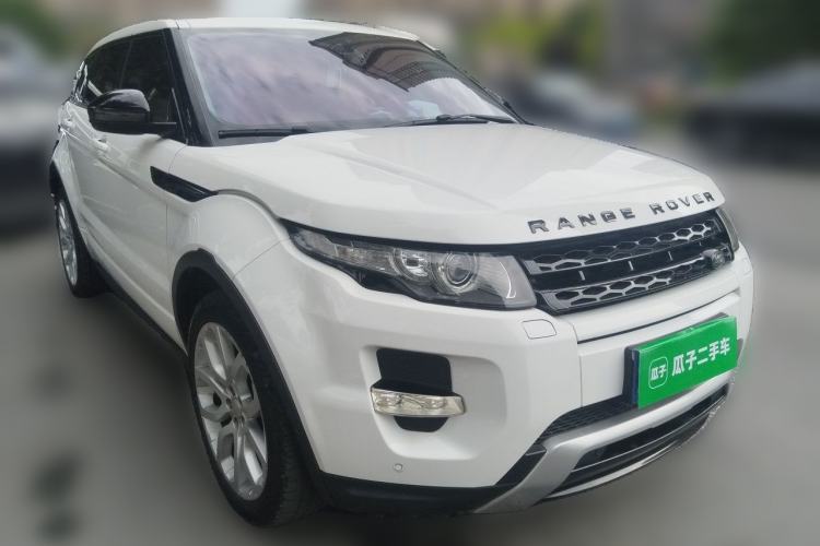 Used Land Rover Range Evoque 2014 2.0T 5-Door Ignite Edition Front Right 45 Deg