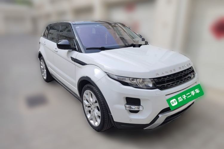 Used Land Rover Range Evoque 2014 2.0T 5-Door Luxury Edition Front Right 45 Deg