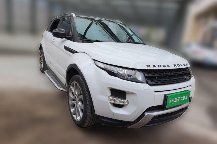 Used Land Rover Range Evoque 2014 2.0T 5-Door Ignite Edition Front Right 45 Deg
