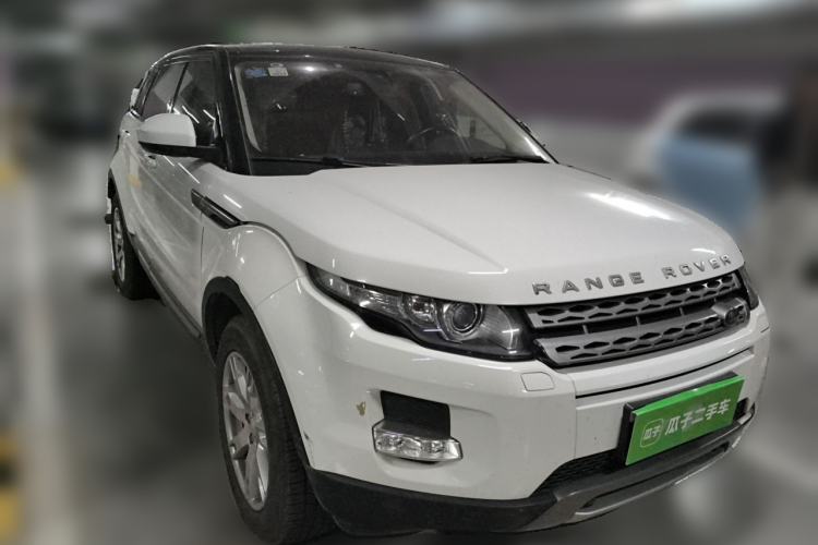 Used Land Rover Range Evoque 2014 2.0T 5-Door Luxury Edition Front Right 45 Deg