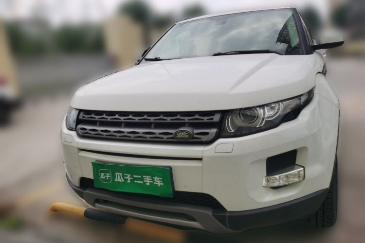 Used Land Rover Range Evoque 2014 2.0T 5-Door Luxury Edition Front