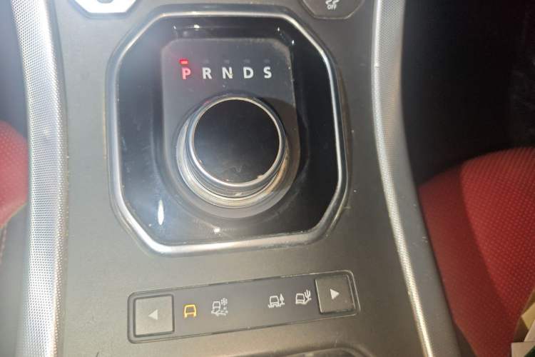 Used Land Rover Range Evoque 2014 2.0T 5-Door Ignite Edition Gear Lever