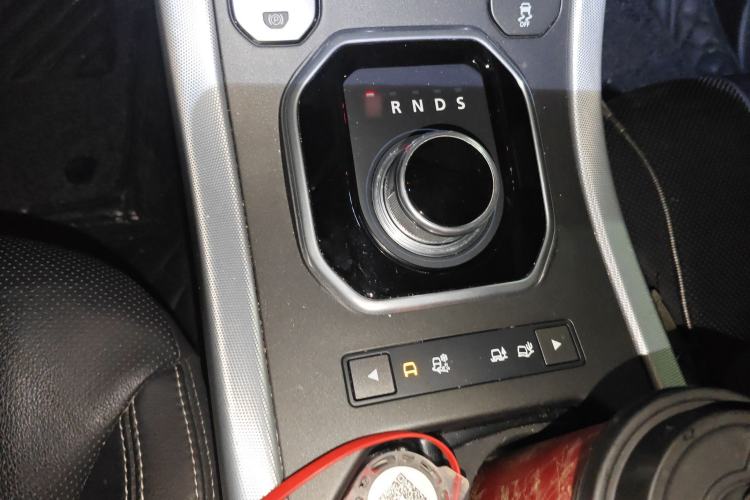 Used Land Rover Range Evoque 2014 2.0T 5-Door Ignite Edition Gear Lever