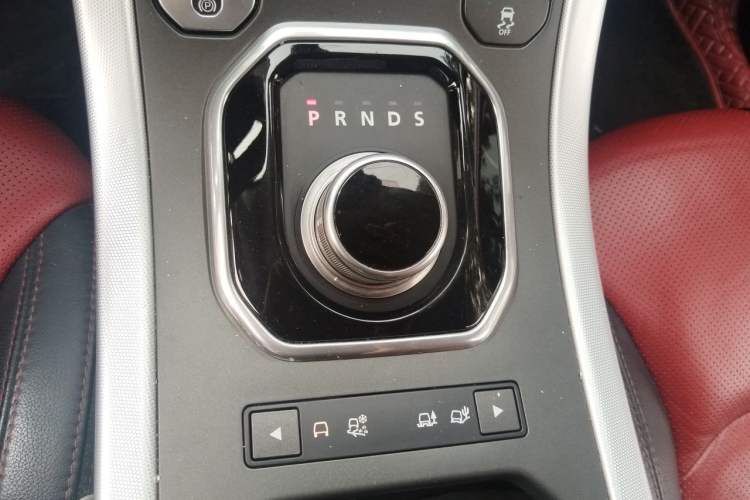 Used Land Rover Range Evoque 2014 2.0T 5-Door Ignite Edition Gear Lever