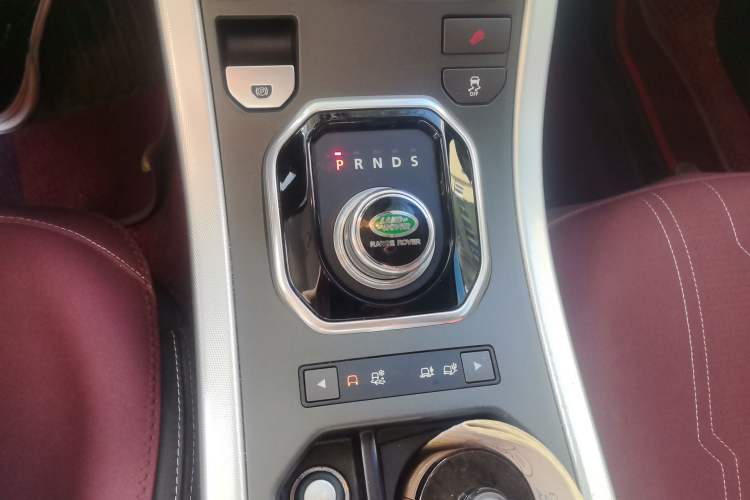 Used Land Rover Range Evoque 2014 2.0T 5-Door Christmas Limited Edition Gear Lever
