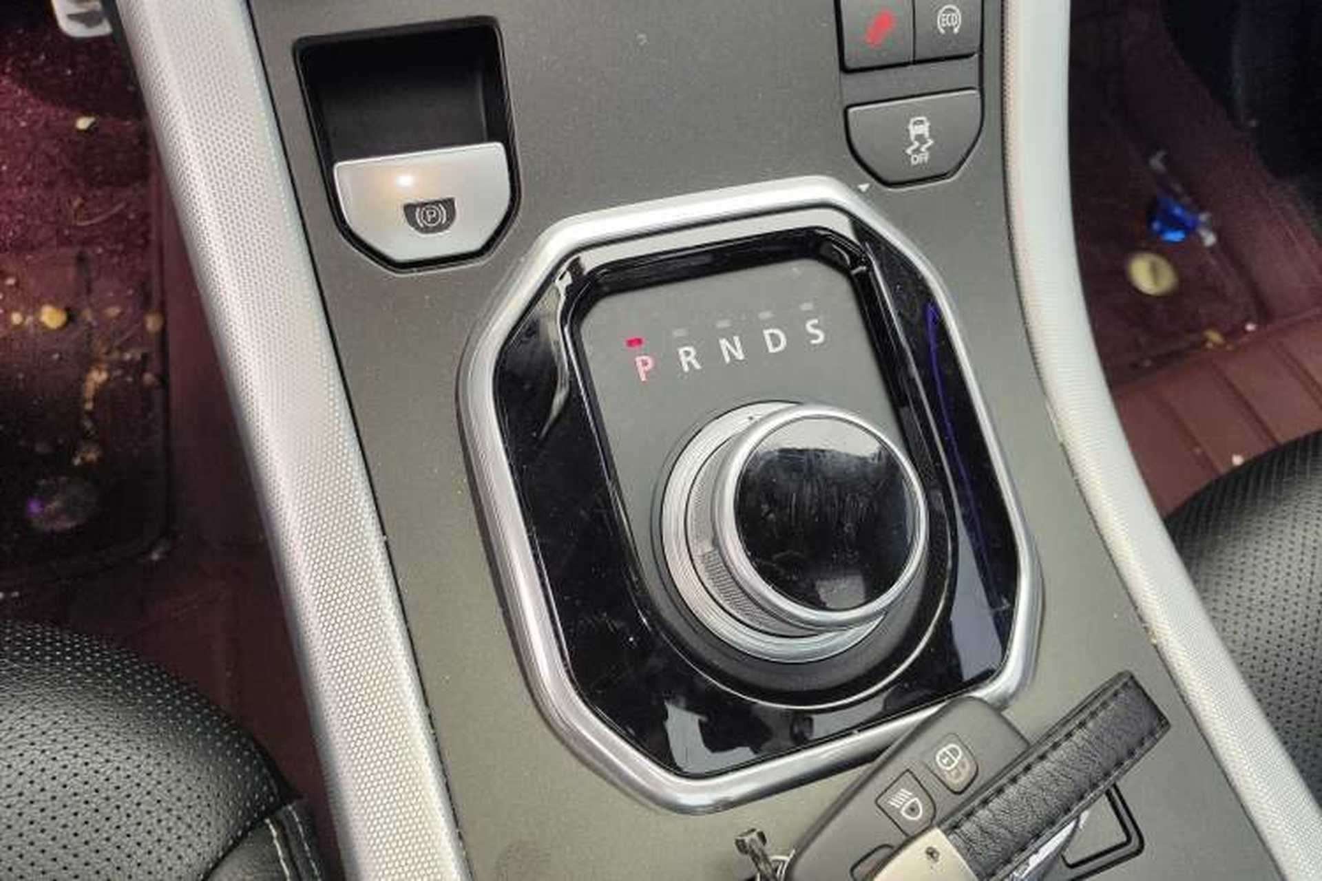 Used Land Rover Range Evoque 2014 2.0T 5-Door Ignite Edition Gear Lever