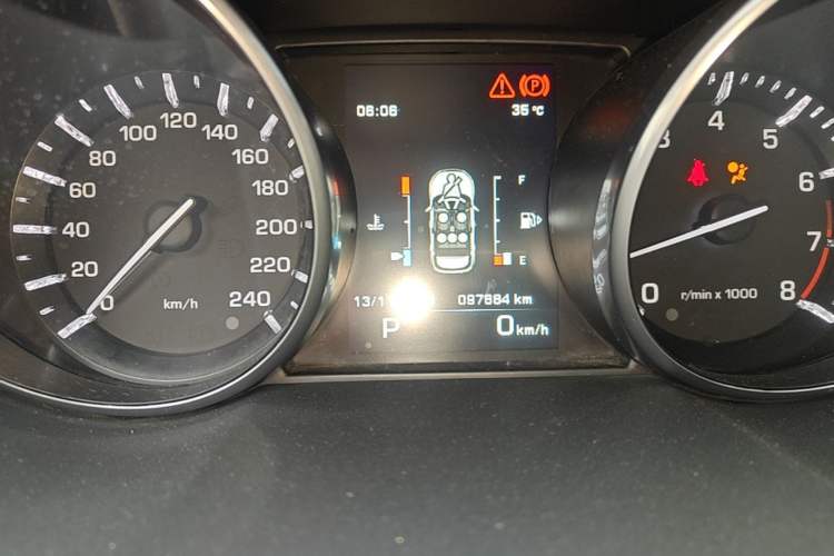 Used Land Rover Range Evoque 2014 2.0T 5-Door YAOZHEN Edition Instrument Cluster