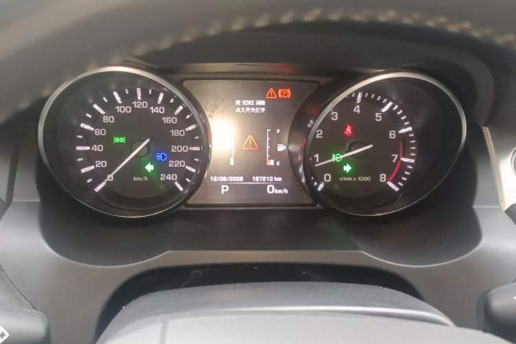 Used Land Rover Range Evoque 2014 2.0T 5-Door Luxury Edition Instrument Cluster