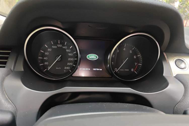 Used Land Rover Range Evoque 2014 2.0T 5-Door YAOZHEN Edition Instrument Cluster