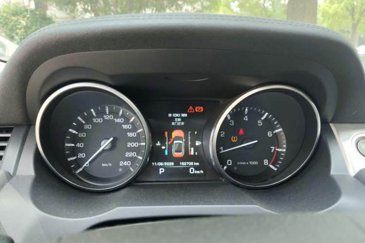 Used Land Rover Range Evoque 2014 2.0T 5-Door Luxury Edition Instrument Cluster