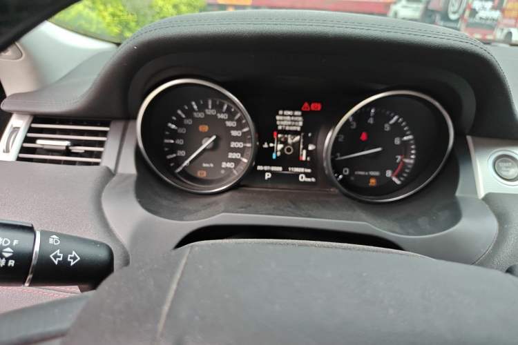 Used Land Rover Range Evoque 2014 2.0T 5-Door Luxury Edition Instrument Cluster