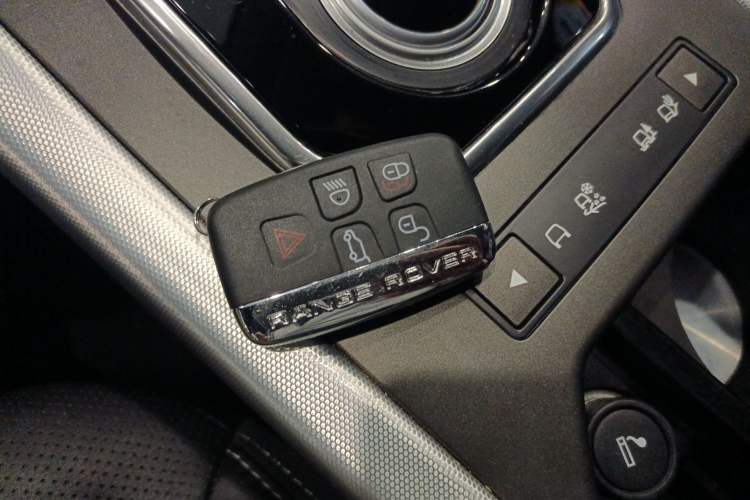 Used Land Rover Range Evoque 2014 2.0T 5-Door Ignite Edition Interior 1