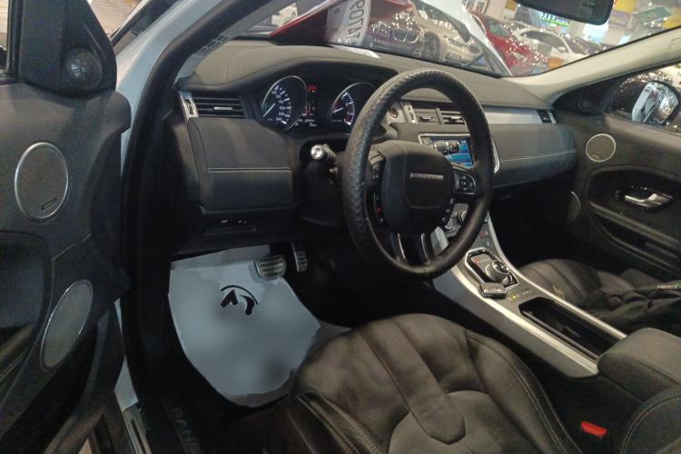 Used Land Rover Range Evoque 2014 2.0T 5-Door Ignite Edition Interior 2