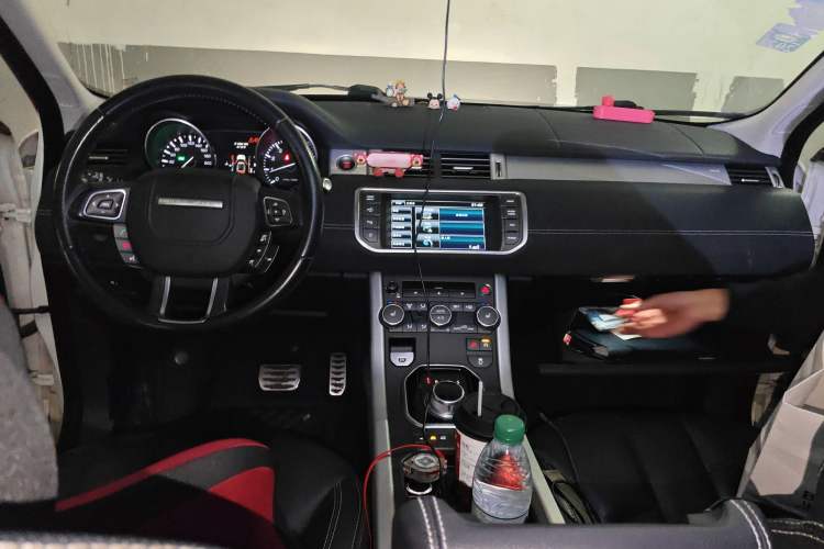 Used Land Rover Range Evoque 2014 2.0T 5-Door Ignite Edition Interior 2