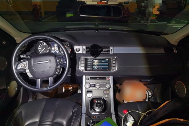Used Land Rover Range Evoque 2014 2.0T 5-Door Ignite Edition Interior 2