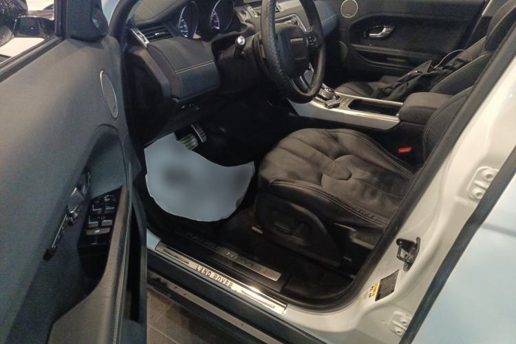 Used Land Rover Range Evoque 2014 2.0T 5-Door Ignite Edition Interior 3