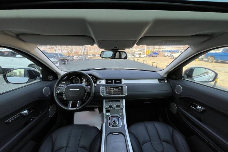 Used Land Rover Range Evoque 2014 2.0T 5-Door Luxury Edition Interior 3
