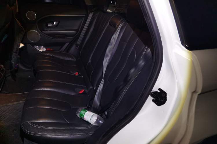 Used Land Rover Range Evoque 2014 2.0T 5-Door Ignite Edition Interior 4