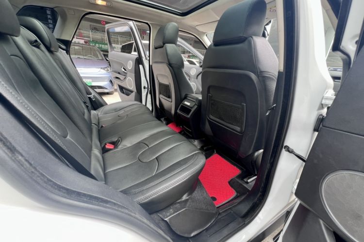 Used Land Rover Range Evoque 2014 2.0T 5-Door Luxury Edition Interior 5