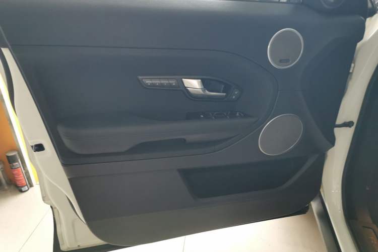 Used Land Rover Range Evoque 2014 2.0T 5-Door YAOZHEN Edition Interior 7
