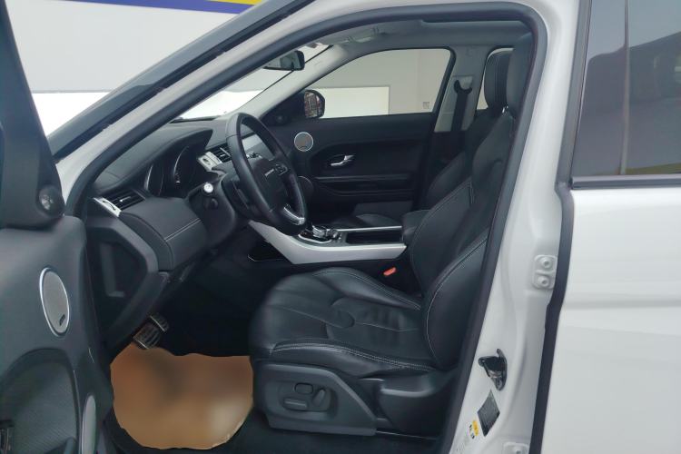 Used Land Rover Range Evoque 2014 2.0T 5-Door Ignite Edition Left Front Seat