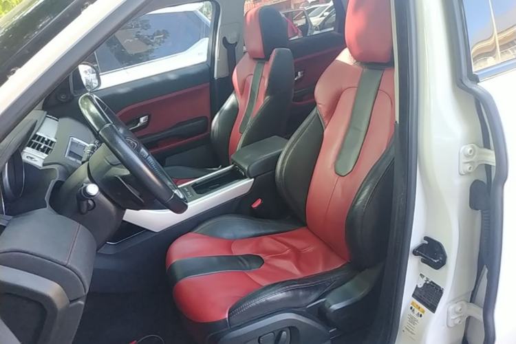 Used Land Rover Range Evoque 2014 2.0T 5-Door Ignite Edition Left Front Seat