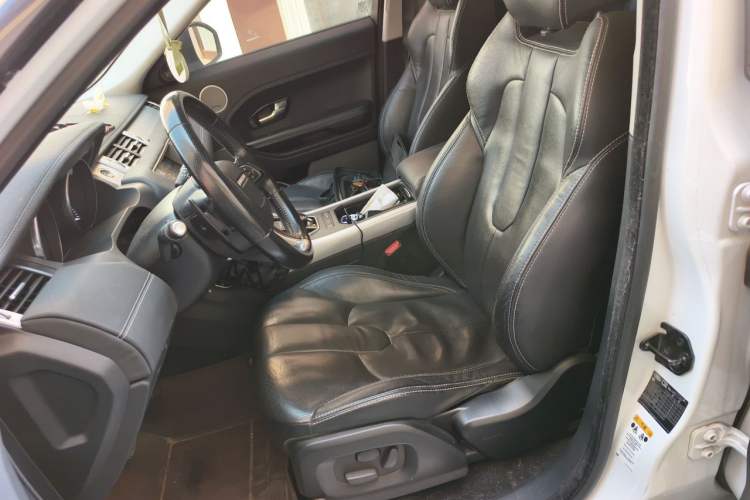 Used Land Rover Range Evoque 2014 2.0T 5-Door Ignite Edition Left Front Seat
