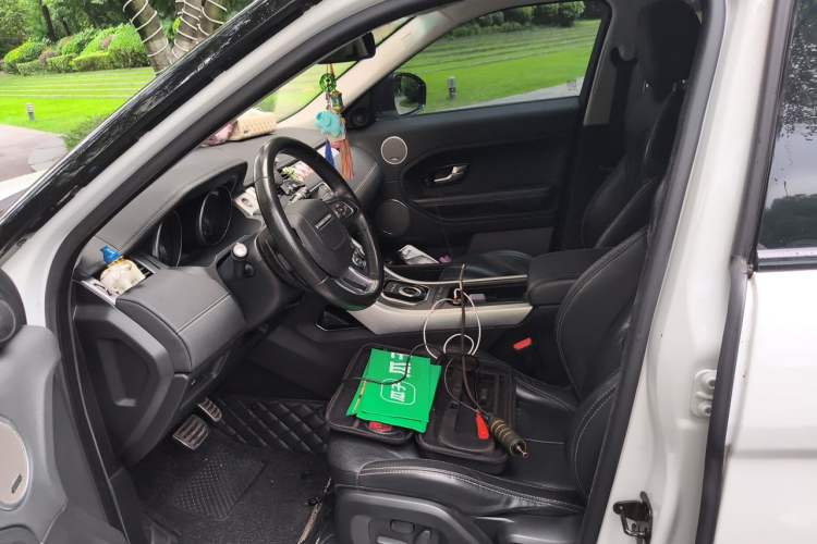 Used Land Rover Range Evoque 2014 2.0T 5-Door Ignite Edition Left Front Seat