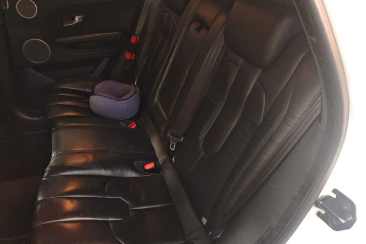 Used Land Rover Range Evoque 2014 2.0T 5-Door Luxury Edition Left Rear Seat