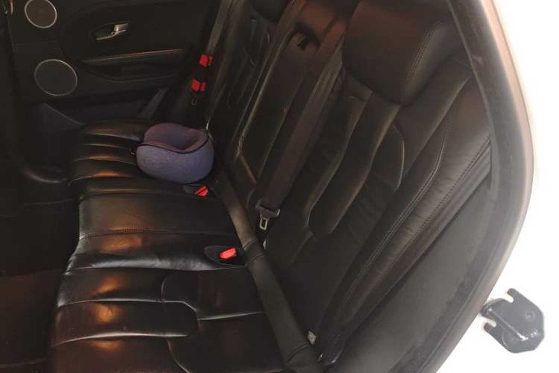 Used Land Rover Range Evoque 2014 2.0T 5-Door Luxury Edition Left Rear Seat
