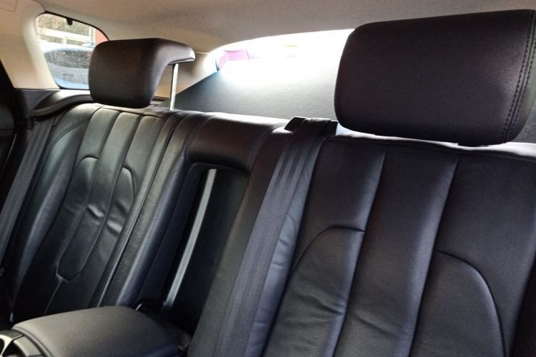 Used Land Rover Range Evoque 2014 2.0T 5-Door Luxury Edition Left Rear Seat