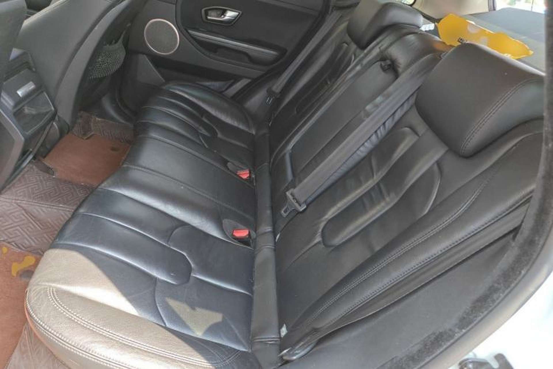 Used Land Rover Range Evoque 2014 2.0T 5-Door Luxury Edition Left Rear Seat