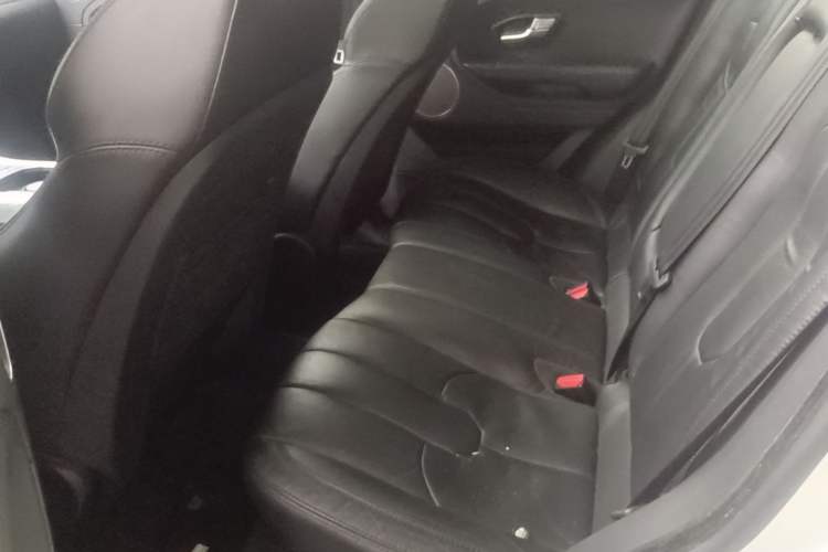 Used Land Rover Range Evoque 2014 2.0T 5-Door Luxury Edition Left Rear Seat