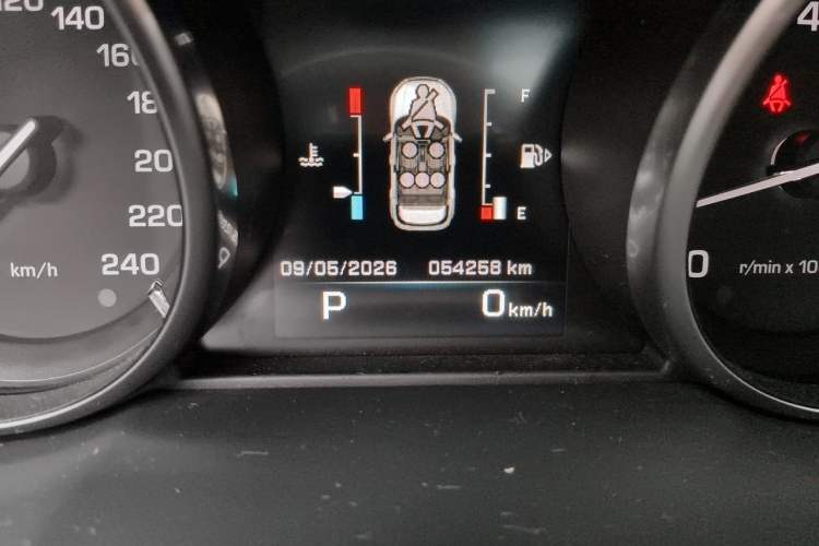 Used Land Rover Range Evoque 2014 2.0T 5-Door Ignite Edition Odometer Close Up