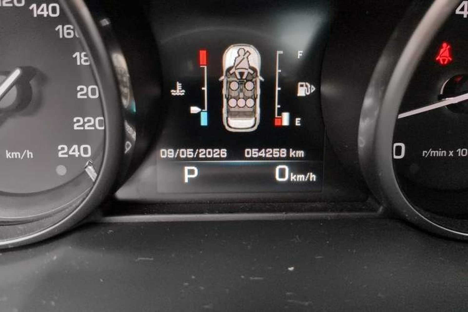 Used Land Rover Range Evoque 2014 2.0T 5-Door Ignite Edition Odometer Close Up