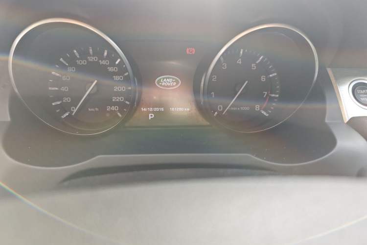 Used Land Rover Range Evoque 2014 2.0T 5-Door YAOZHEN Edition Odometer Close Up