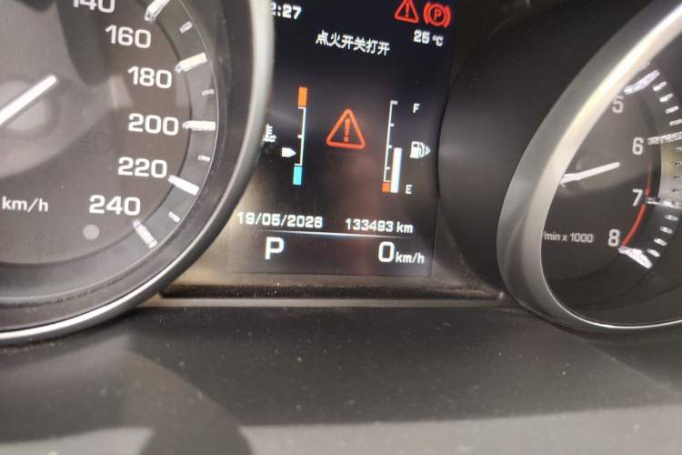 Used Land Rover Range Evoque 2014 2.0T 5-Door Ignite Edition Odometer Close Up