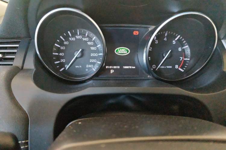 Used Land Rover Range Evoque 2014 2.0T 5-Door Ignite Edition Odometer Close Up