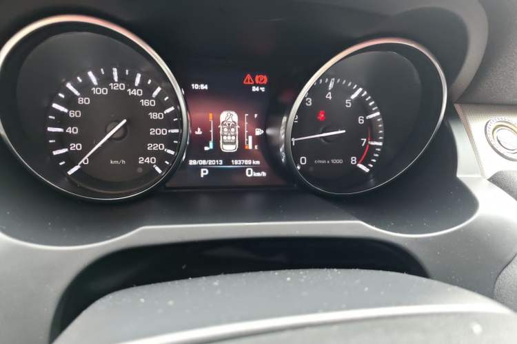 Used Land Rover Range Evoque 2014 2.0T 5-Door Ignite Edition Odometer Close Up