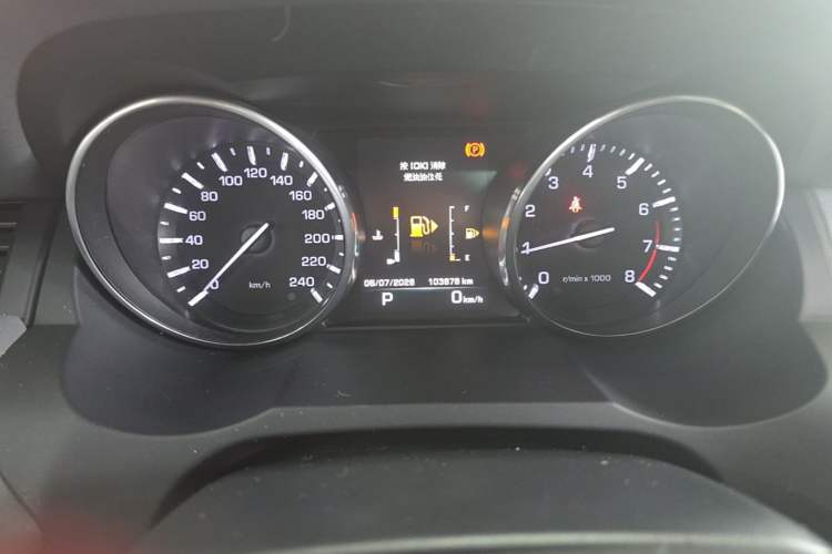 Used Land Rover Range Evoque 2014 2.0T 5-Door Ignite Edition Odometer Close Up