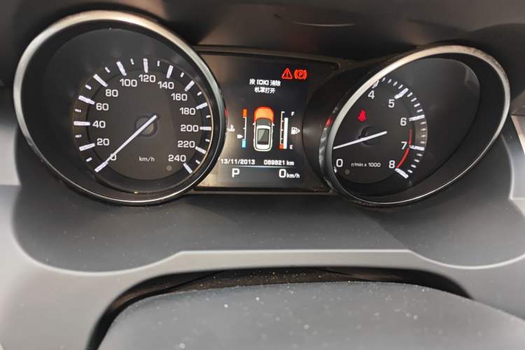 Used Land Rover Range Evoque 2014 2.0T 5-Door Ignite Edition Odometer Close Up