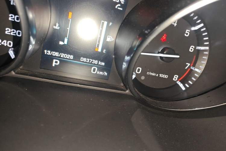 Used Land Rover Range Evoque 2014 2.0T 5-Door Ignite Edition Odometer Close Up