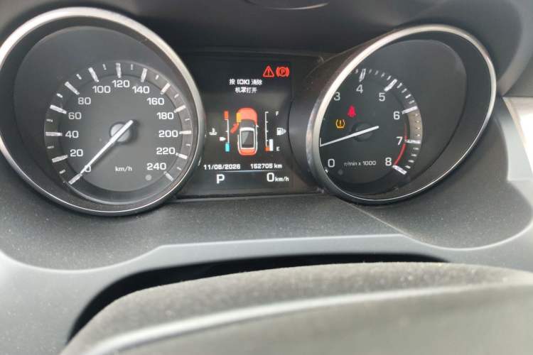 Used Land Rover Range Evoque 2014 2.0T 5-Door Luxury Edition Odometer Close Up