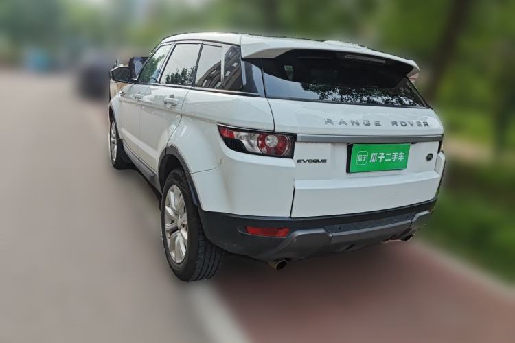 Used Land Rover Range Evoque 2014 2.0T 5-Door Luxury Edition Rear Left 45 Deg