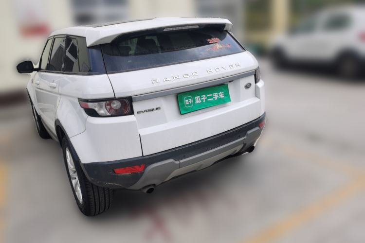 Used Land Rover Range Evoque 2014 2.0T 5-Door Luxury Edition Rear Left 45 Deg