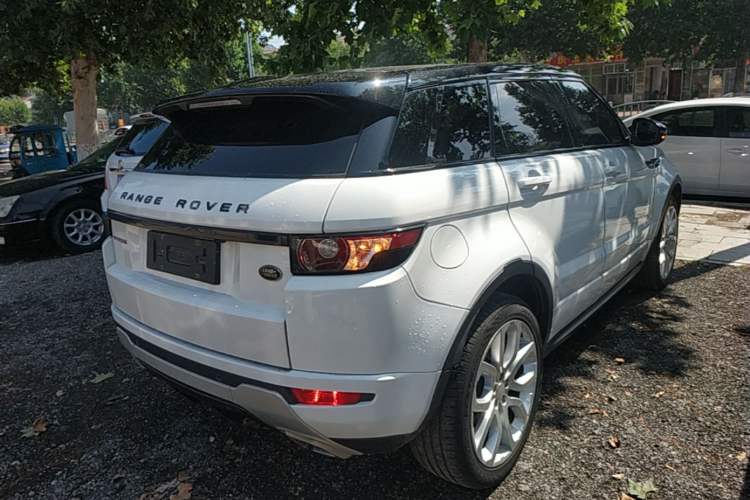Used Land Rover Range Evoque 2014 2.0T 5-Door Ignite Edition Rear Right 45 Deg