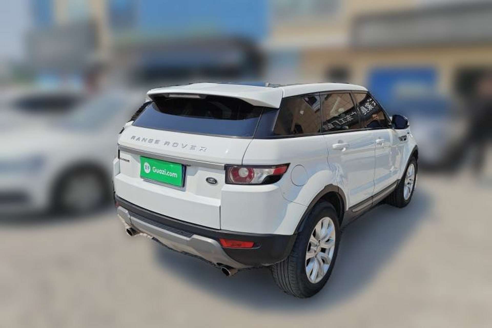 Used Land Rover Range Evoque 2014 2.0T 5-Door Luxury Edition Rear Right 45 Deg