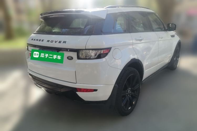 Used Land Rover Range Evoque 2014 2.0T 5-Door Christmas Limited Edition Rear Right 45 Deg